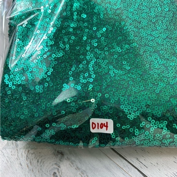 Disney Women’s Nightmare Before Christmas Green Sequin Sleeve Shirt Size‎ 2XL - Picture 8 of 8